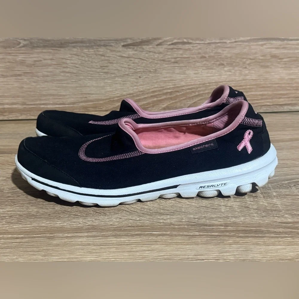 Skechers Go Walk Women's 9 Black slip On Shoes pink breast cancer ribbon sneaker